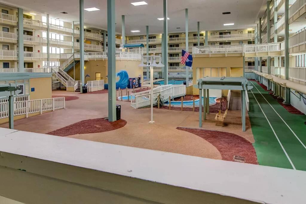 Resort Breeze- 2 Bedroom Pools, Hot Tub, Tennis, Beach ヒルトンヘッドアイランド エクステリア 写真